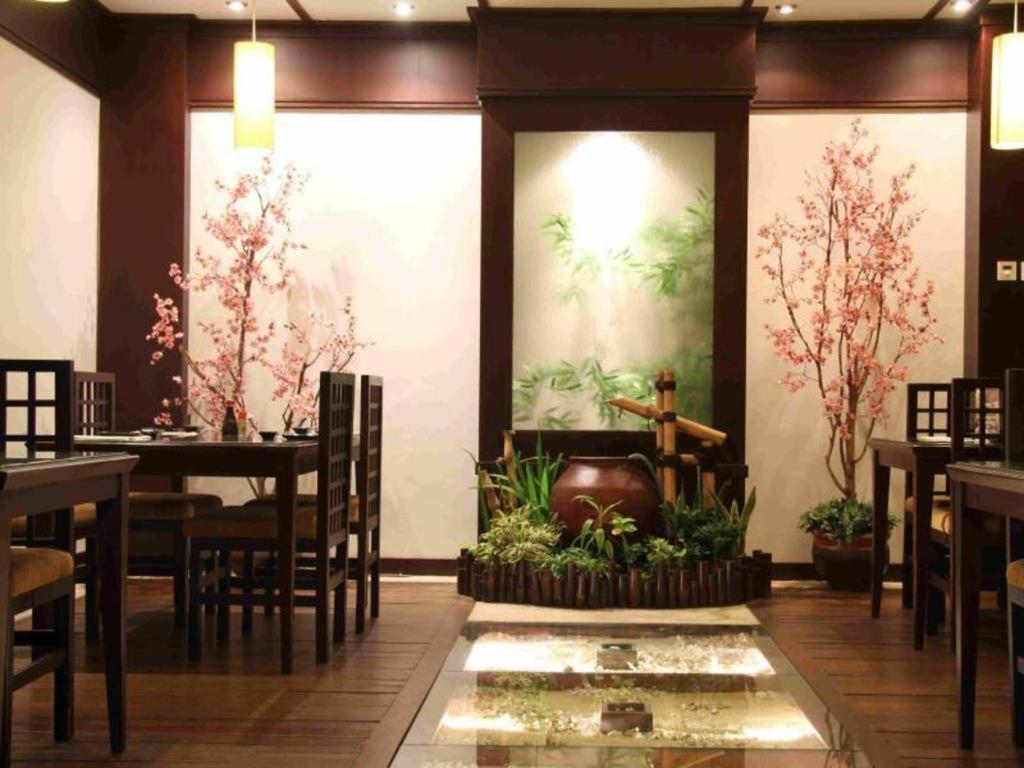 Regent'S Park Hotel Malang Exteriör bild
